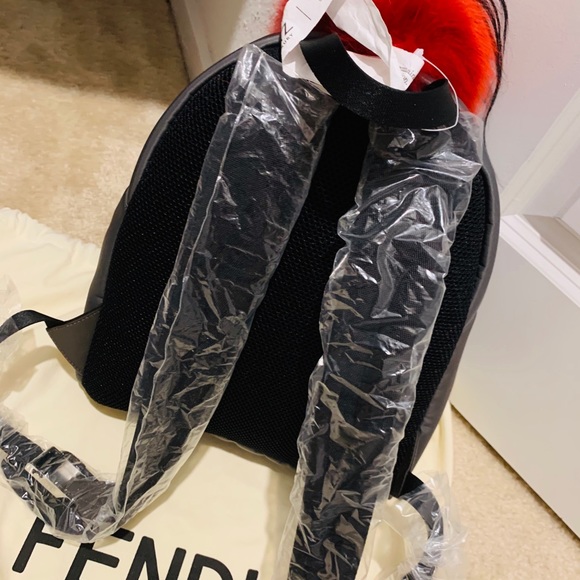 Brand new fendi back pack real fur - Picture 7 of 8